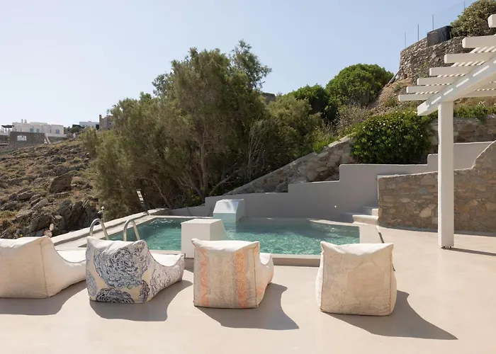 Amaris Mykonian أورنوس