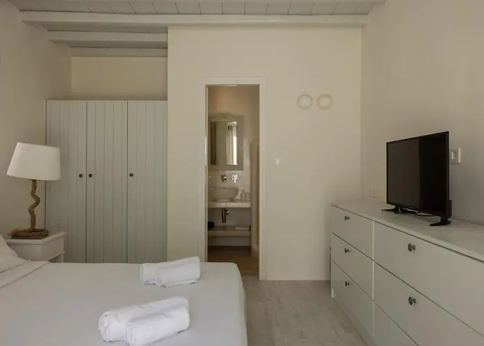 Amaris Mykonian * أورنوس