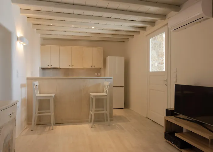 Amaris Mykonian أورنوس